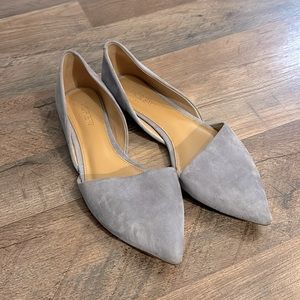 Women’s flats